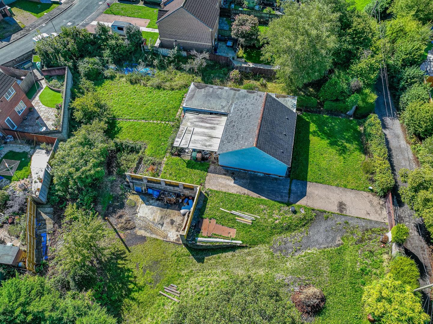 Pontypandy Lane, Caerphilly — photograph 3